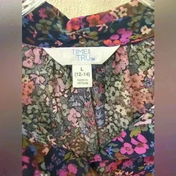 Time and Tru shirt dress NWT in floral print. Size Large. 🌸 - Picture 3 of 5